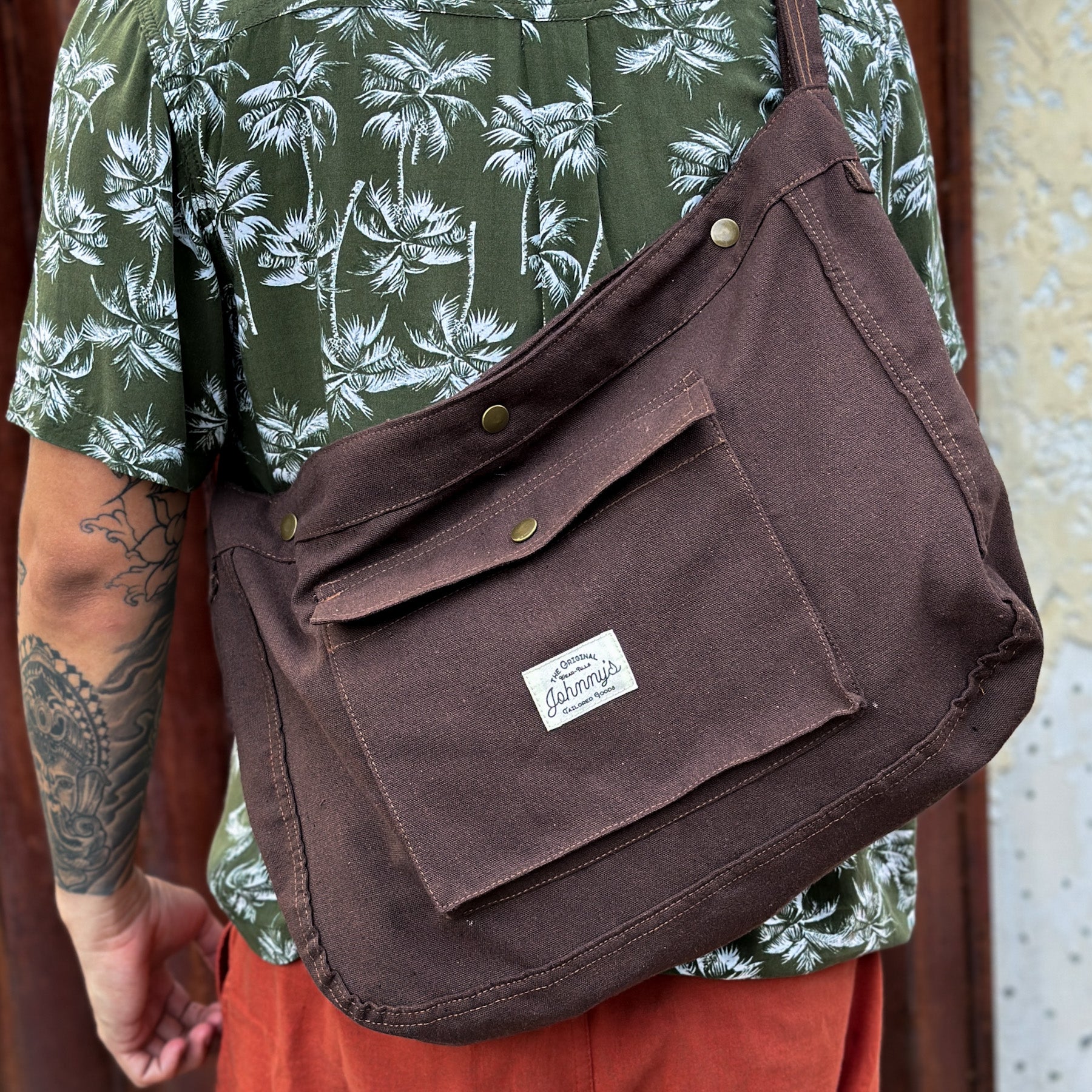 Canvas Paperboy Bag Brown