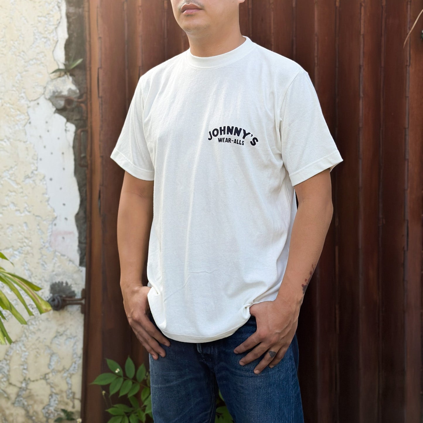 Porker Tee - Ivory - Johnny's Wear Alls